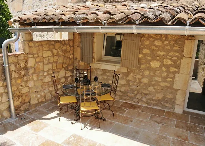 Au Mazet De Carmelina